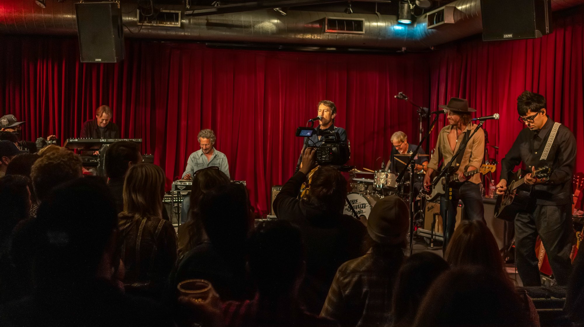 Live performance crowd at Clearmountain's Berkeley Street Studios Santa Monica — up to 180 guests